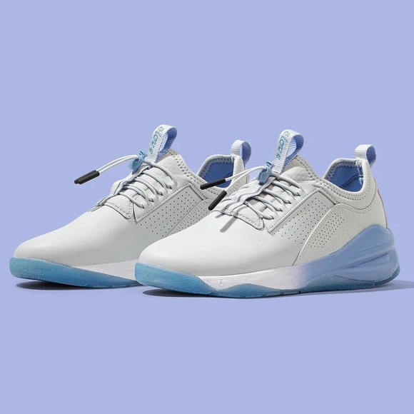 clove Shoes - EUC Clove Nursing skeakers